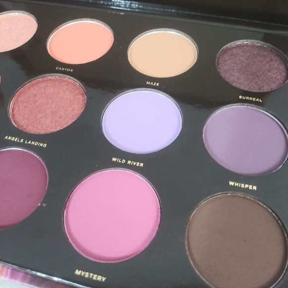 Hipdot Zion Eyeshadow Pressed Pigment Palette NIB - Picture 4 of 6